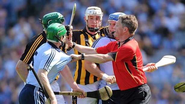 3 July 2011; Referee Barry Kelly steps in to break up a tussel between Dublin players John McCaffrey, 5, and Conal Keaney and Kilkenny players Henry Shefflin, left, and Michael Fennelly. Leinster GAA Hurling Senior Championship Final, Kilkenny v Dublin, Croke Park, Dublin. Picture credit: Matt Brown