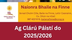 Seaghan Mac Laifeartaigh, Aodán Mac Suibhne agus Suzanne Nic Géidigh. show image