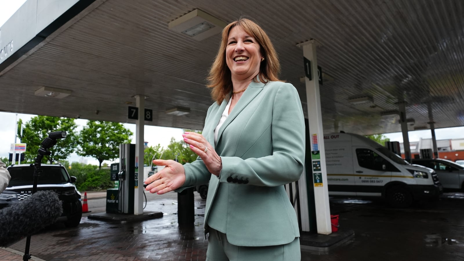UK reforms oil tax loophole to fund cost of living help