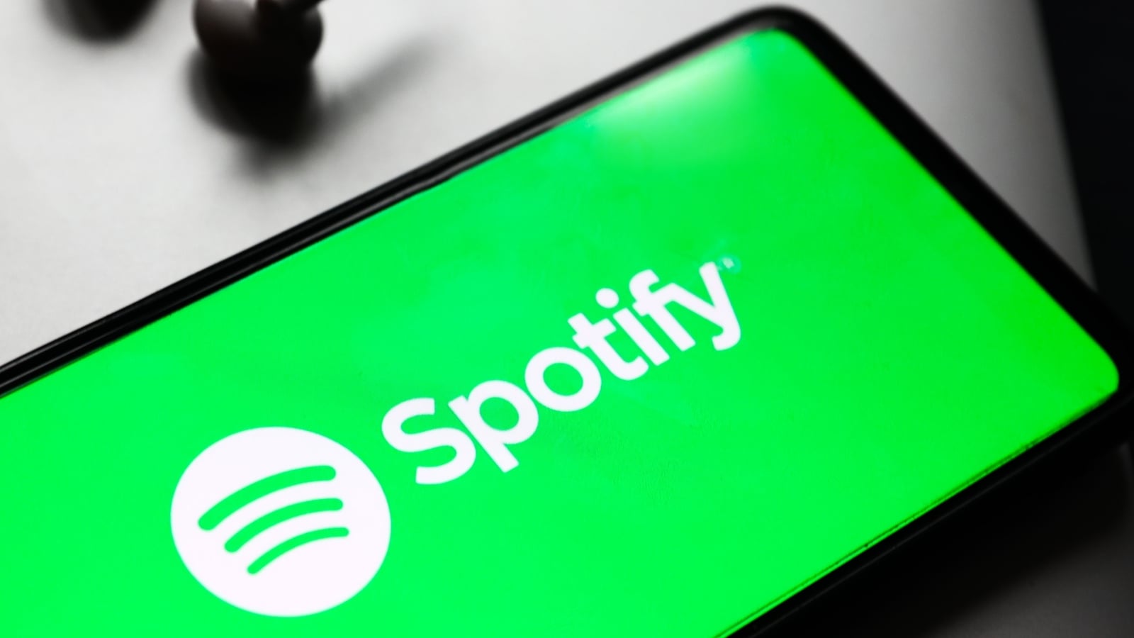 Spotify users will be allowed to make album covers