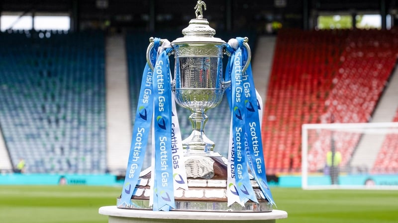 Scottish Cup final: Celtic v Dunfermline latest score