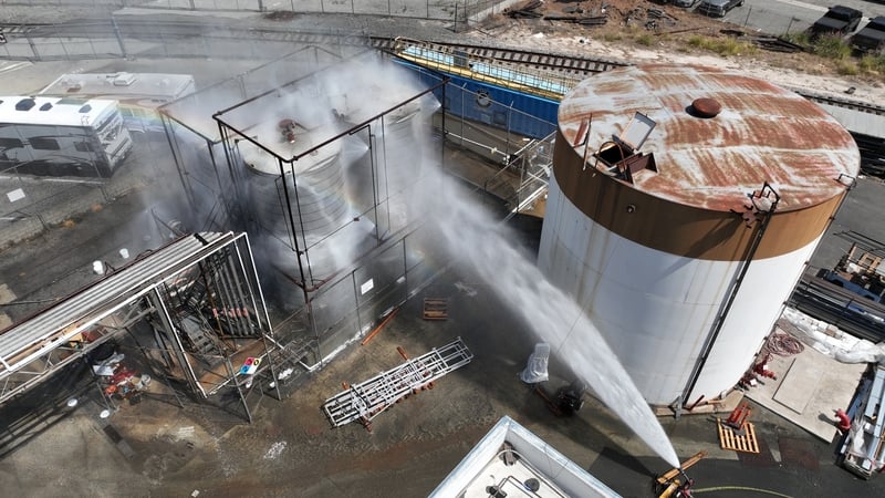 40,000 evacuate over LA chemical tank explosion risk