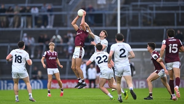 23 May 2026; John Maher of Galway wins possession ahead of Kevin Feely of Kildare during the GAA Football All-Ireland Senior Championship Round 1 match between Galway and Kildare at Pearse Stadium in Galway. Photo by Piaras Ó Mídheach/Sportsfile