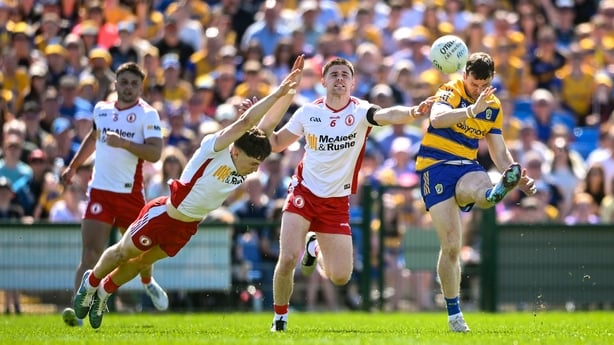 24 May 2026; Diarmuid Murtagh of Roscommon kicks a point during the GAA Football All-Ireland Senior Championship Round 1 match between Roscommon and Tyrone at King & Moffatt Dr. Hyde Park in Roscommon. Photo by Paul Phelan/Sportsfile
