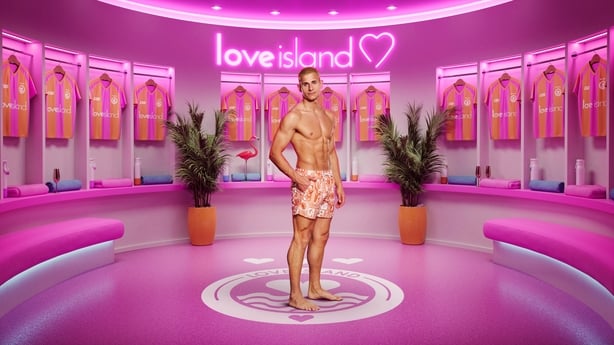 Irisg footballer on Love Island