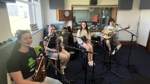 Evan Ó Cualáin, Ríona Ní Éilí, Sophia Ní Bhraoin, Eadaoin Ní Mhainnín show image