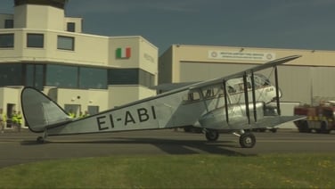 Aer Lingus vintage plane recreates 1936 flight to Bristol