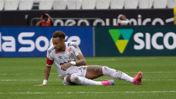 Neymar during the match between Santos and Coritiba in the 16th round of the Brazilian football championship at Neo Quimica Arena on September 17, 2026.