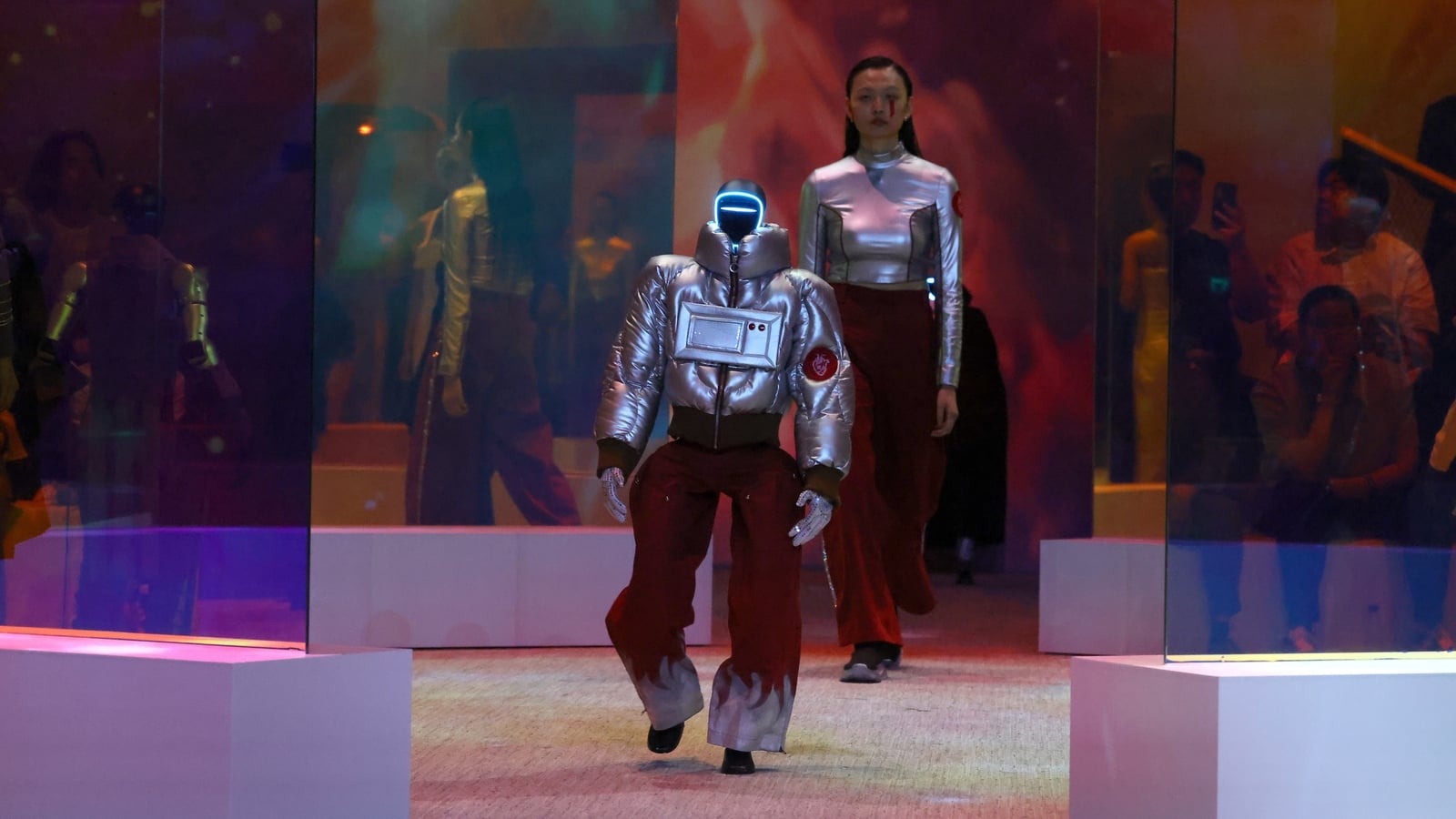Humanoid robots hit the catwalk at Seoul fashion show