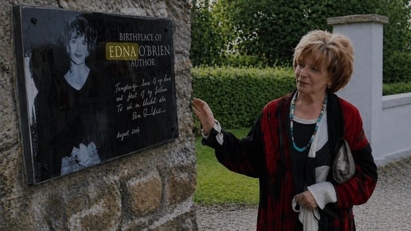 Author Edna O'Brien at a plaque