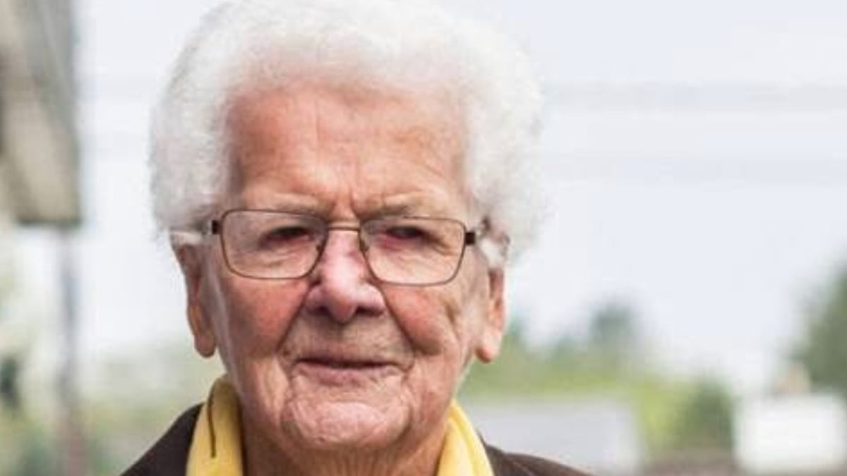 Inis Bó Finne islander returns to celebrate 100th birthday