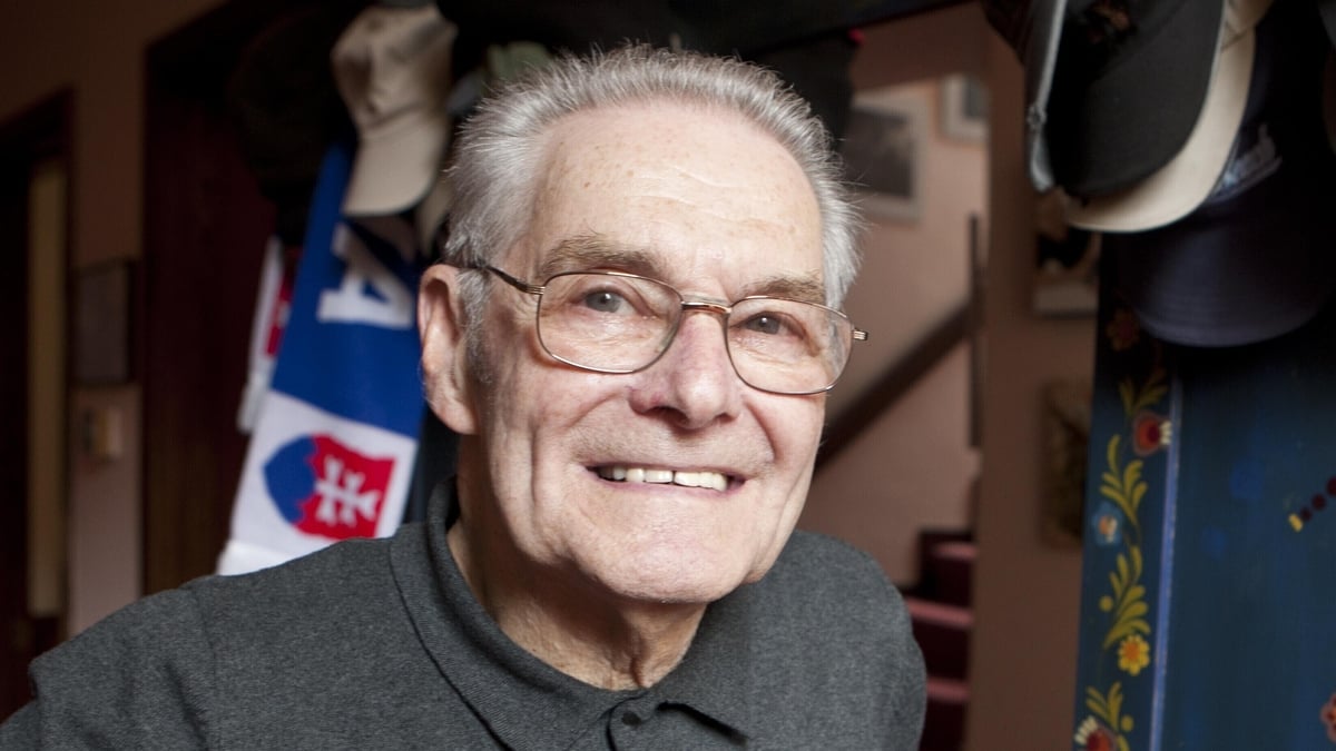 President Connolly leads tributes to Holocaust survivor Tomi Reichental