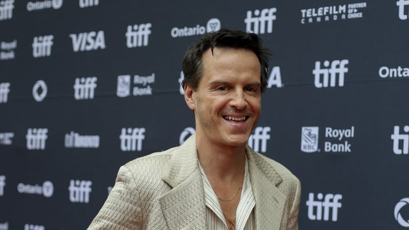 Irish actor on red carpet