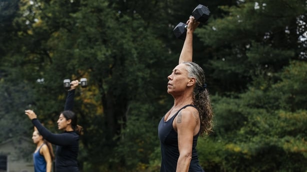 outdoor workout class 