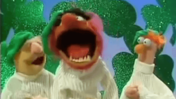 The Leprechaun Brothers (AKA The Swedish Chef, Animal and Beaker) perform "Danny Boy"